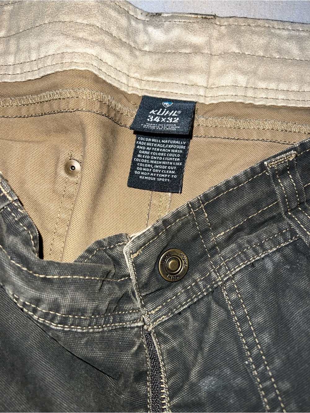 Kuhl Men's Cargo Shorts with Utility Pockets 34x32 - Picture 5 of 7